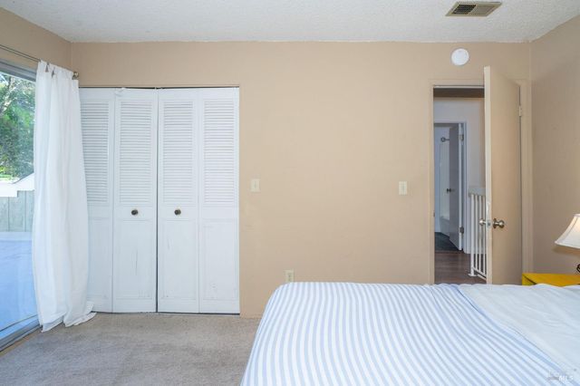 2300 Avenida De Las Brisas St, Santa Rosa, CA 95405