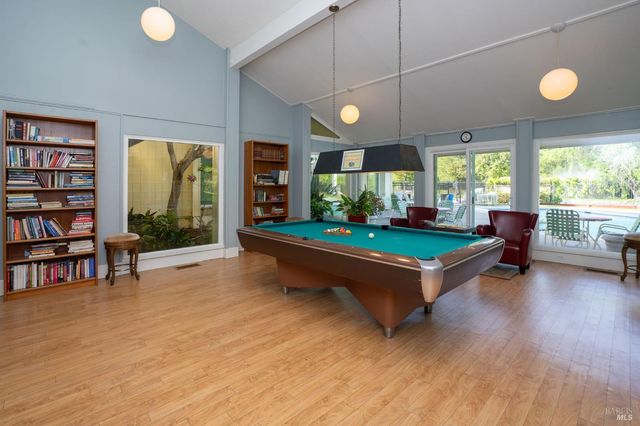 2300 Avenida De Las Brisas St, Santa Rosa, CA 95405