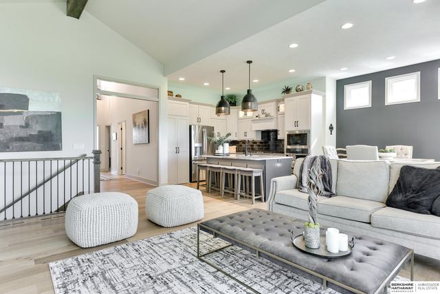 21725 G Street, Elkhorn, NE 68022