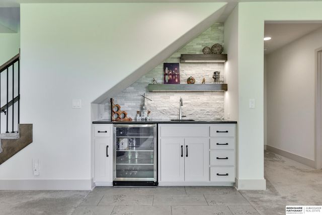 21725 G Street, Elkhorn, NE 68022