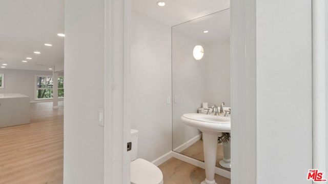 22540 Margarita Drive, Woodland Hills, CA 91364