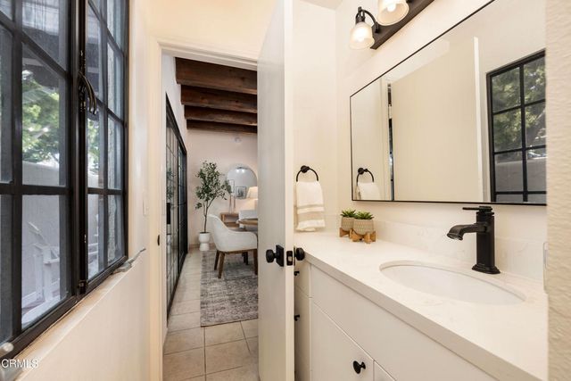 125 Bath Street B2, Santa Barbara, CA 93101