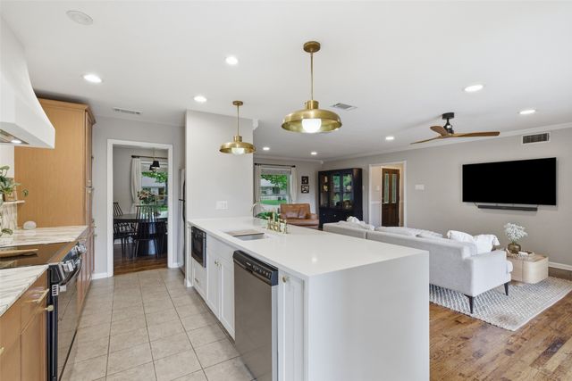 717 Ridgedale Drive, Richardson, TX 75080