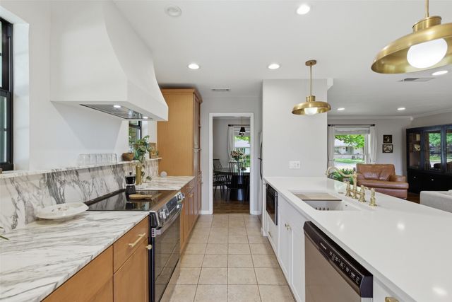 717 Ridgedale Drive, Richardson, TX 75080