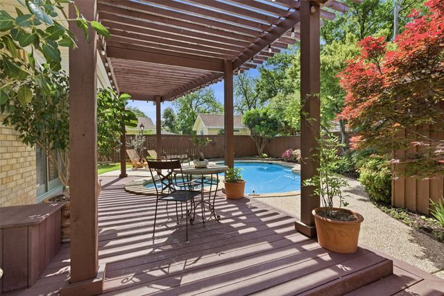 717 Ridgedale Drive, Richardson, TX 75080