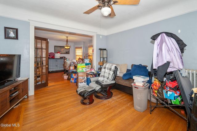 85 S Pine Avenue, Albany, NY 12208