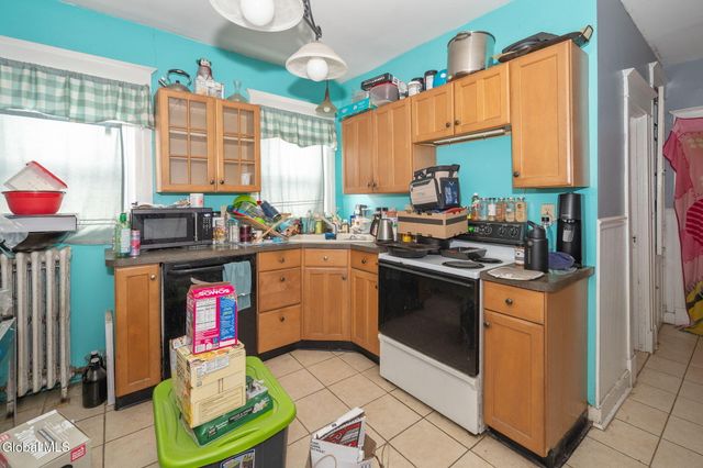 85 S Pine Avenue, Albany, NY 12208