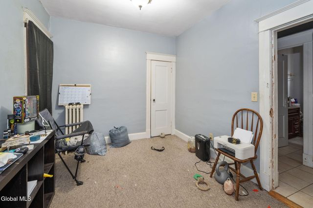 85 S Pine Avenue, Albany, NY 12208