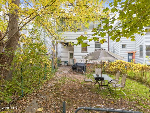 85 S Pine Avenue, Albany, NY 12208