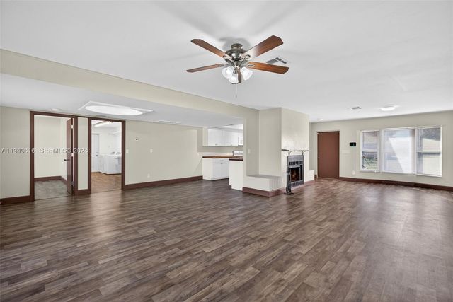 1425 SE 25 LN, Cape Coral, FL 33904