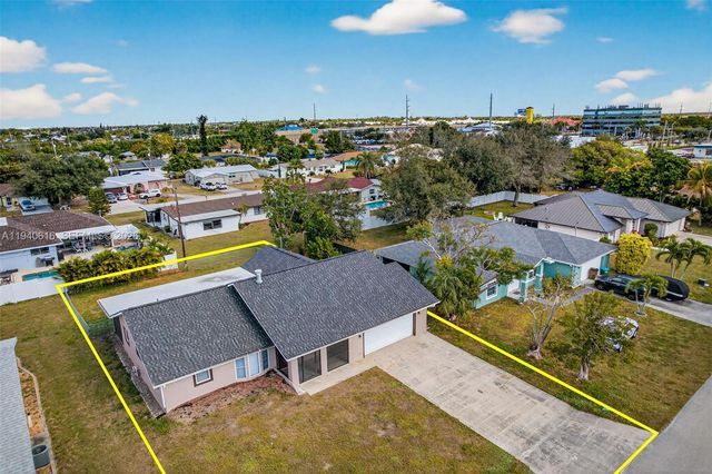 1425 SE 25 LN, Cape Coral, FL 33904