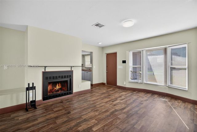 1425 SE 25 LN, Cape Coral, FL 33904