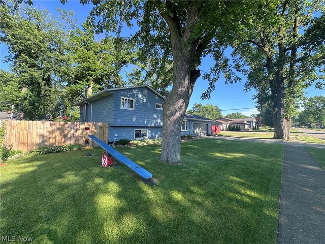 693 Hollywood Avenue, Sheffield, OH 44054