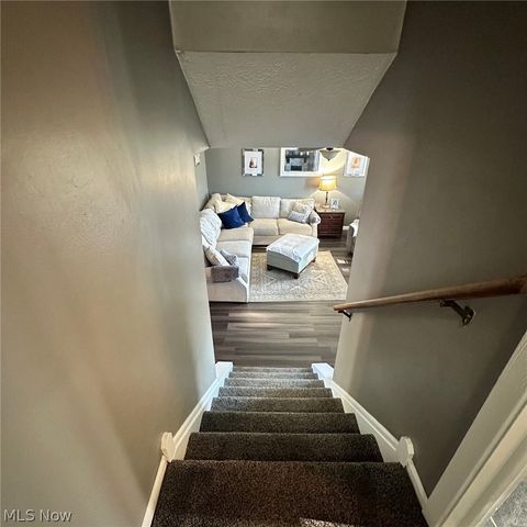 693 Hollywood Avenue, Sheffield, OH 44054