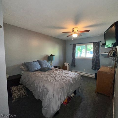 693 Hollywood Avenue, Sheffield, OH 44054