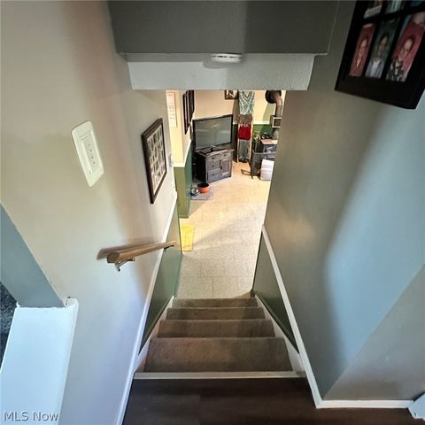 693 Hollywood Avenue, Sheffield, OH 44054