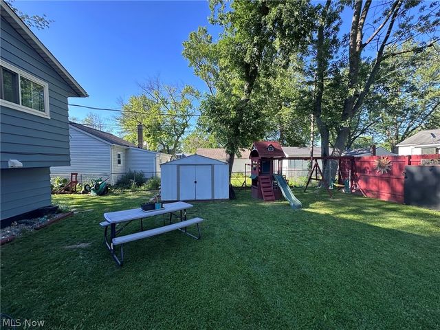 693 Hollywood Avenue, Sheffield, OH 44054