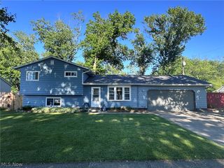 693 Hollywood Avenue, Sheffield, OH 44054
