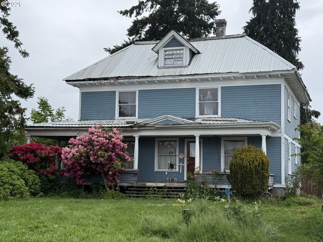 122 S 12TH Ave, Cornelius, OR 97113