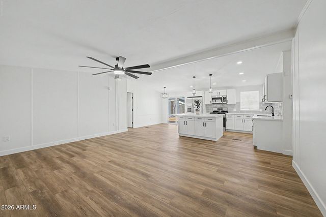 15423 N 69TH Drive, Peoria, AZ 85382