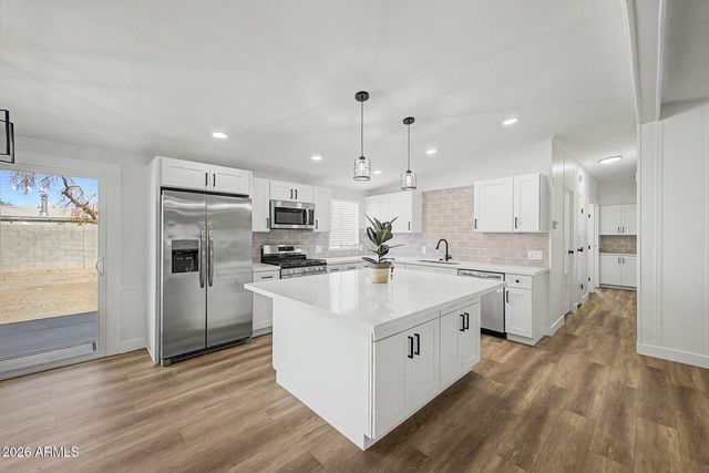 15423 N 69TH Drive, Peoria, AZ 85382