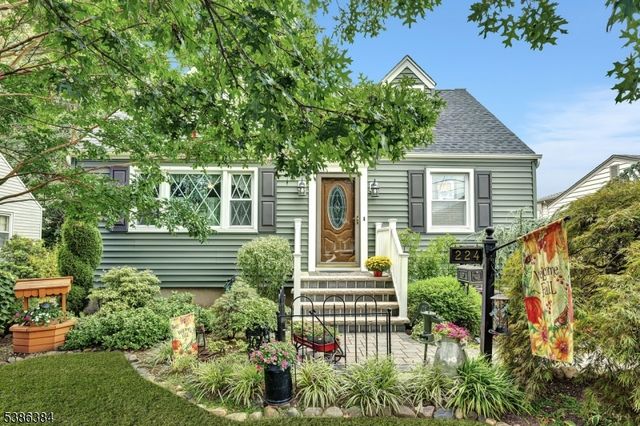 224 N 17Th St, Kenilworth Boro, NJ 07033