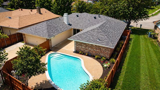 4917 Willowhaven Circle, Garland, TX 75043