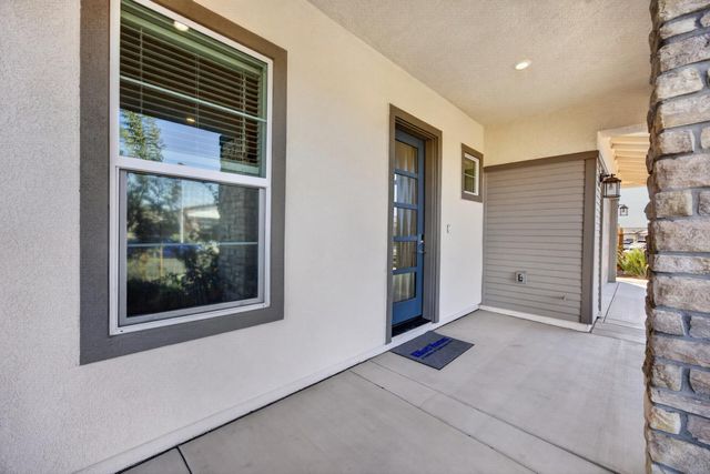 9260 Janowicz St, Elk Grove, CA 95624