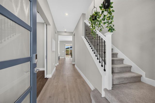 9260 Janowicz St, Elk Grove, CA 95624