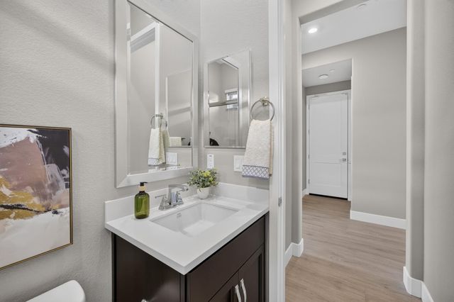 9260 Janowicz St, Elk Grove, CA 95624