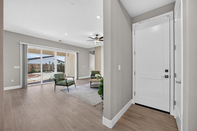 9260 Janowicz St, Elk Grove, CA 95624