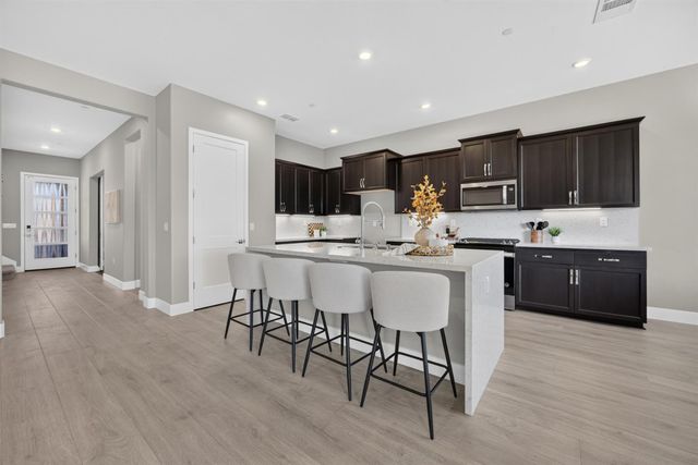 9260 Janowicz St, Elk Grove, CA 95624