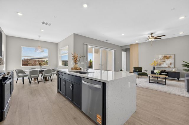 9260 Janowicz St, Elk Grove, CA 95624