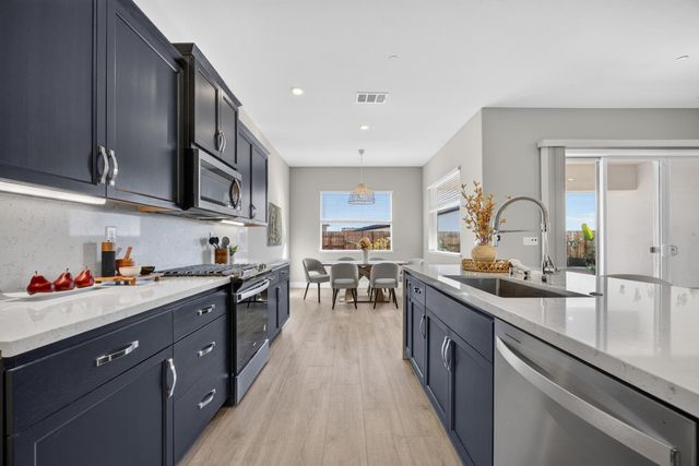 9260 Janowicz St, Elk Grove, CA 95624