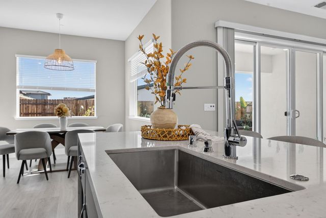 9260 Janowicz St, Elk Grove, CA 95624
