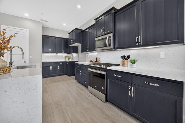 9260 Janowicz St, Elk Grove, CA 95624