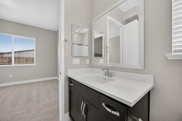 9260 Janowicz St, Elk Grove, CA 95624