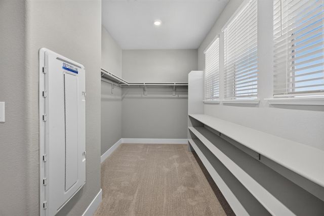 9260 Janowicz St, Elk Grove, CA 95624