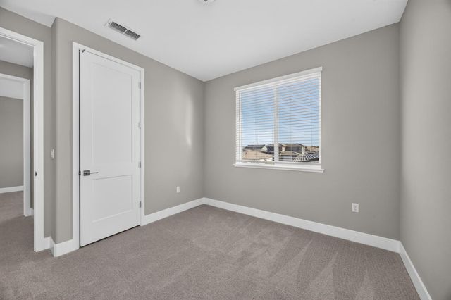 9260 Janowicz St, Elk Grove, CA 95624