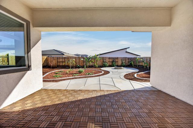 9260 Janowicz St, Elk Grove, CA 95624
