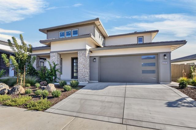 9260 Janowicz St, Elk Grove, CA 95624