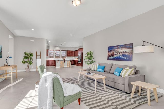 482 Lassen Way, Marina, CA 93933