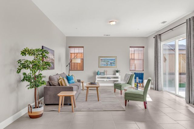 482 Lassen Way, Marina, CA 93933