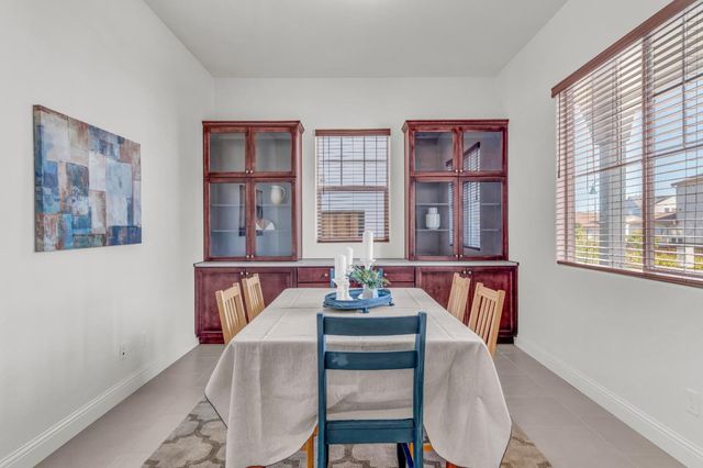 482 Lassen Way, Marina, CA 93933