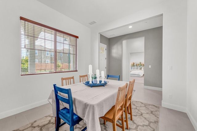 482 Lassen Way, Marina, CA 93933