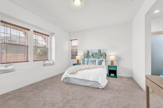 482 Lassen Way, Marina, CA 93933