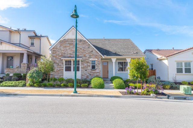 482 Lassen Way, Marina, CA 93933