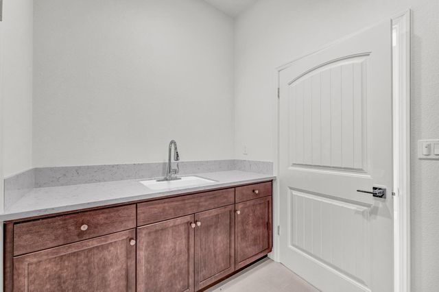 482 Lassen Way, Marina, CA 93933