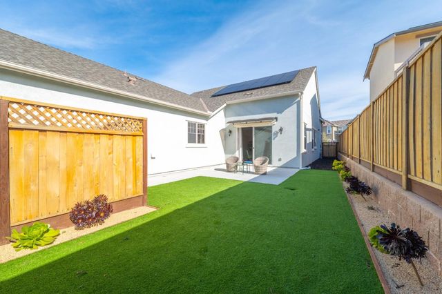 482 Lassen Way, Marina, CA 93933