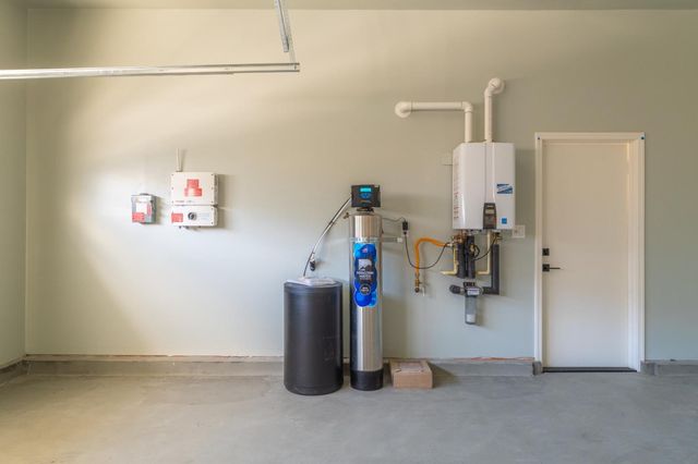 482 Lassen Way, Marina, CA 93933